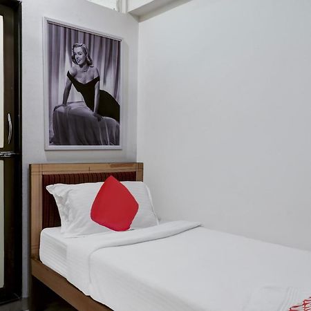 Oyo Flagship 572 Santacruz West Hotel Mumbai Exterior foto