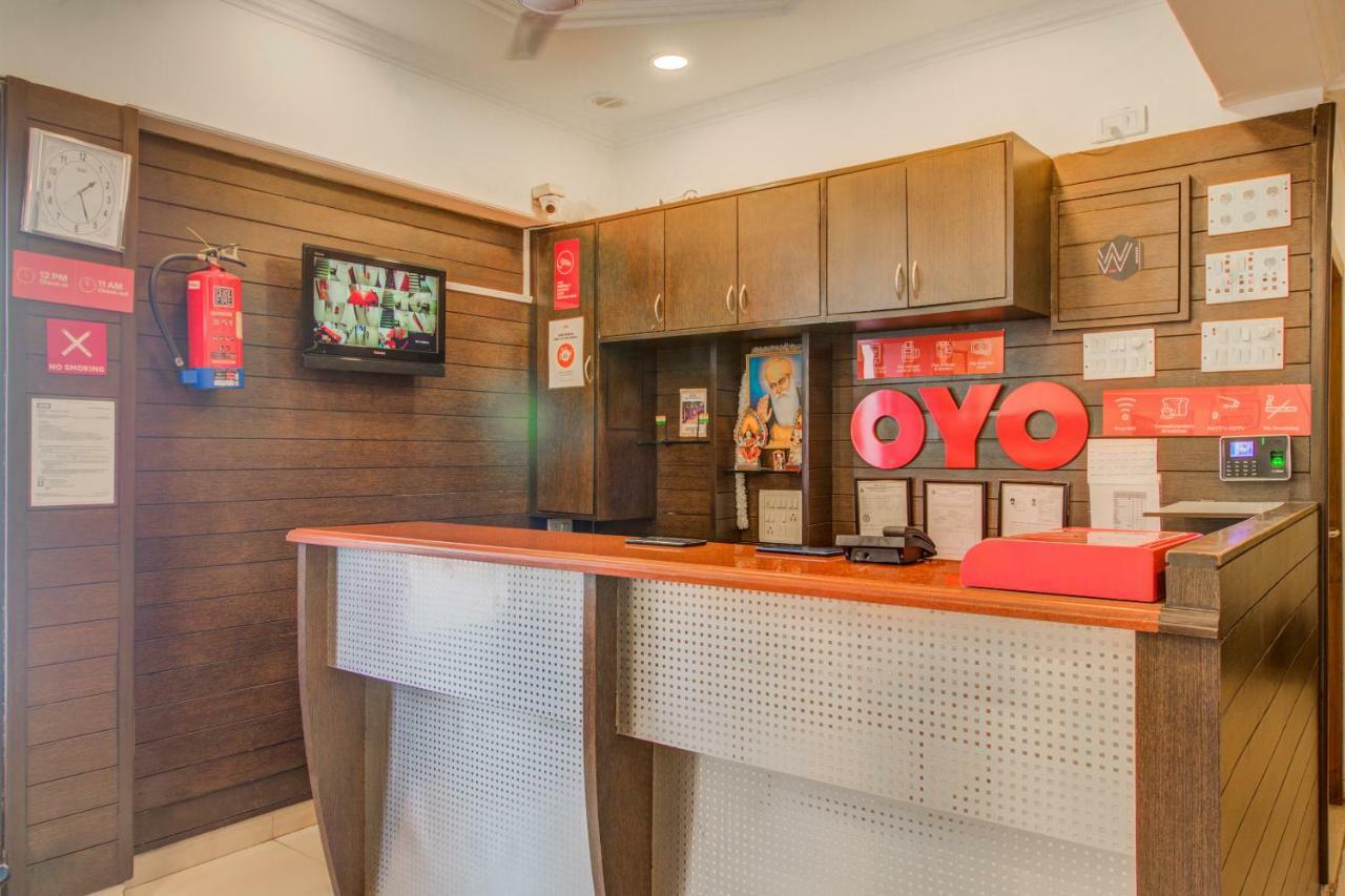 Oyo Flagship 572 Santacruz West Hotel Mumbai Exterior foto